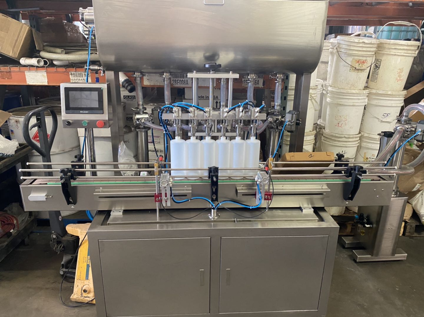 automatic bottle filling machine