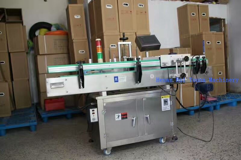 automatic labeling machine