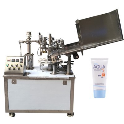 Machine voor het vullen van pastabuizen